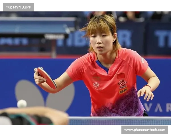 女子单人滑赛场三大明星选手精彩对决引领冰上风潮